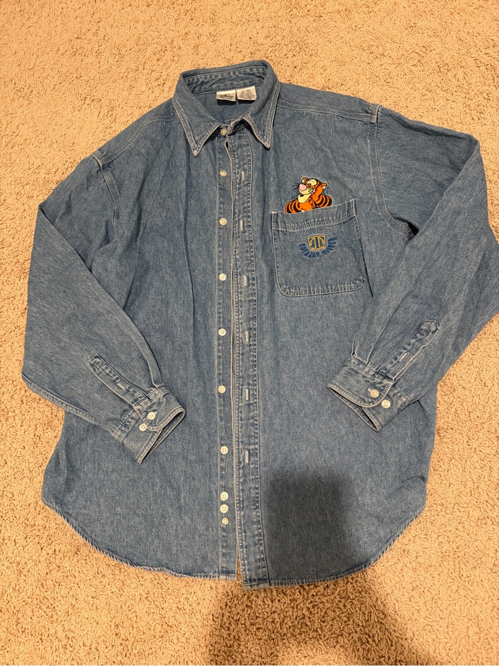Vintage Disney Store Tigger Embroidered Denim Button Up Shirt Large 90s